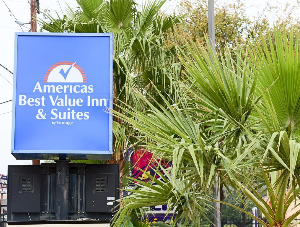 Americas Best Value Inn And Suites Houston Fm 1960 Exterior photo