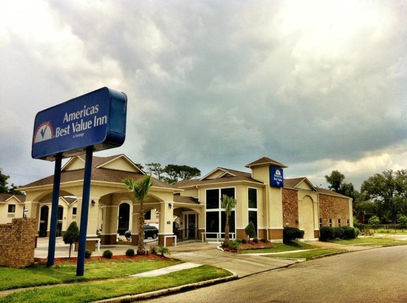 Americas Best Value Inn And Suites Houston Fm 1960 Exterior photo